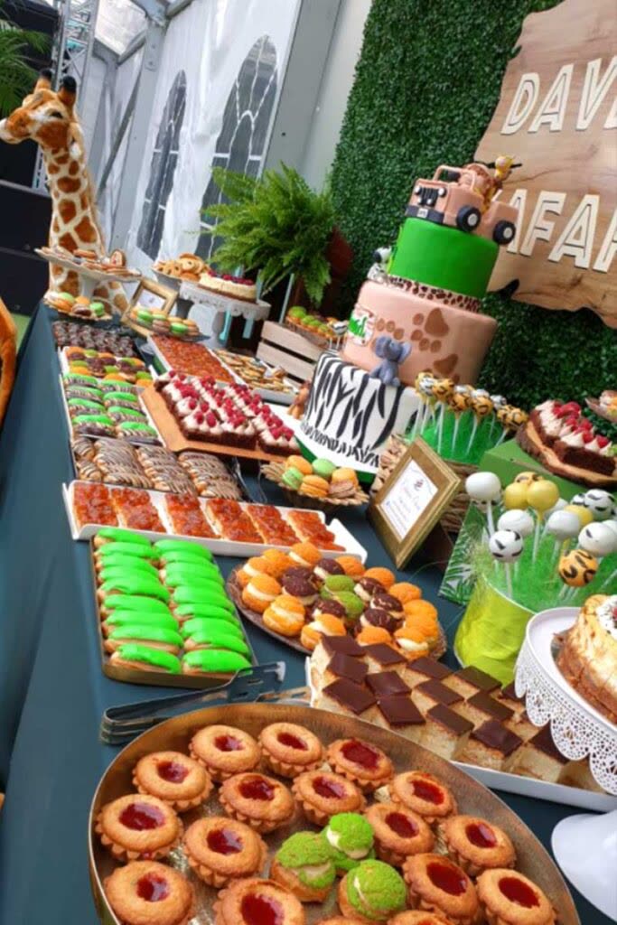 Candy bar safari